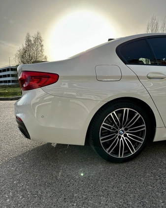 BMW Seria 5 cena 211135 przebieg: 89500, rok produkcji 2020 z Warszawa małe 92